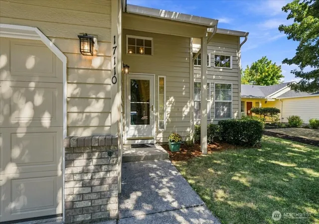 Photo 3 of Single family home for sale at 17110 Se 18th Street, Vancouver, WA 98683 | MLS# NWM2572531 | Listing updated on 2026-09-27