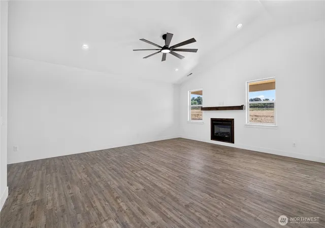 Photo 4 of Single family home for sale at 240 Windrow Ln, Ellensburg, WA 98926 | MLS# NWM2572533 | Listing updated on 2026-09-25