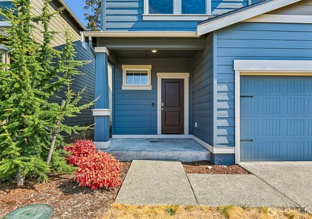 Photo 2 of Single family home for sale at 18910 Liberty Ridge Ln E, Puyallup, WA 98374 | MLS# NWM2572534 | Listing updated on 2026-09-21
