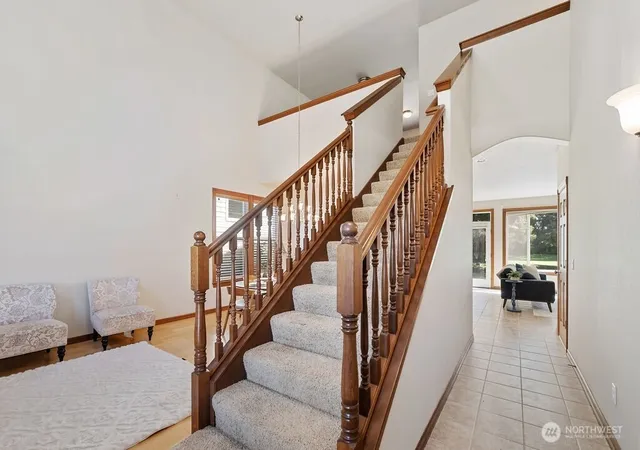 Photo 4 of Single family home for sale at 3706 Kinsale Ln Se, Olympia, WA 98501 | MLS# NWM2572569 | Listing updated on 2026-09-26