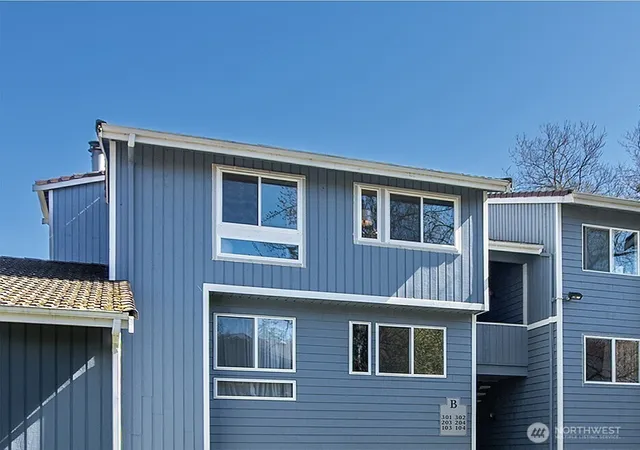 Photo 2 of Condo for sale at 4120 212th St Sw #B301, Mountlake Terrace, WA 98043 | MLS# NWM2572575 | Listing updated on 2026-09-18