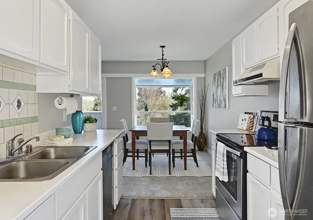 Photo 3 of Condo for sale at 4120 212th St Sw #B301, Mountlake Terrace, WA 98043 | MLS# NWM2572575 | Listing updated on 2026-09-18