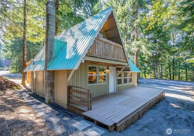 Photo 3 of Single family home for sale at 120 Cascade Dr, Packwood, WA 98361 | MLS# NWM2572578 | Listing updated on 2026-09-25