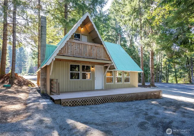 Photo 4 of Single family home for sale at 120 Cascade Dr, Packwood, WA 98361 | MLS# NWM2572578 | Listing updated on 2026-09-25