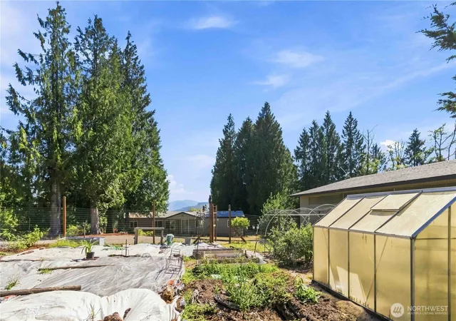 Photo 3 of Sale Pending at 153 Claudine Ct, Kelso, WA 98626 | MLS# NWM2572600 | Listing updated on 2026-09-27