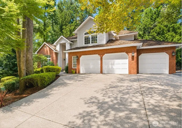Photo 3 of Single family home for sale at 4923 Canterwood Dr Nw, Gig Harbor, WA 98332 | MLS# NWM2572628 | Listing updated on 2026-10-09
