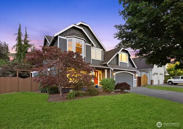 Photo 2 of Single family home for sale at 1620 Highland Terrace Ct, Mukilteo, WA 98275 | MLS# NWM2572638 | Listing updated on 2026-09-29