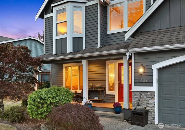 Photo 3 of Single family home for sale at 1620 Highland Terrace Ct, Mukilteo, WA 98275 | MLS# NWM2572638 | Listing updated on 2026-09-29