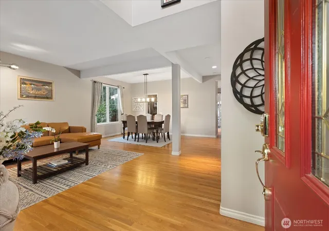 Photo 4 of Single family home for sale at 1620 Highland Terrace Ct, Mukilteo, WA 98275 | MLS# NWM2572638 | Listing updated on 2026-09-29