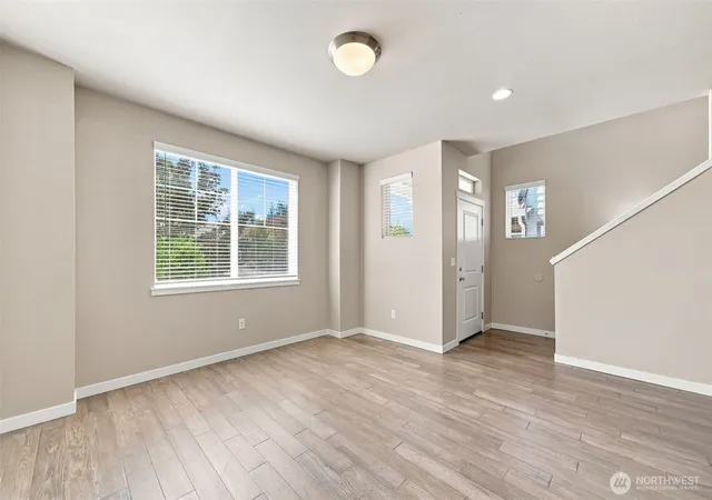 Photo 3 of Townhouse for sale at 1433 E 48th St, Tacoma, WA 98404 | MLS# NWM2572642 | Listing updated on 2026-09-25