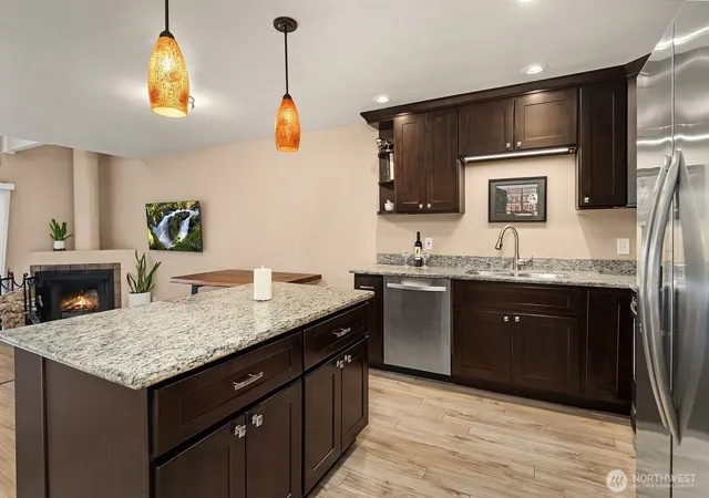 Photo 3 of Townhouse for sale at 25044 Lake Fenwick Rd #32, Kent, WA 98032 | MLS# NWM2572667 | Listing updated on 2026-10-01