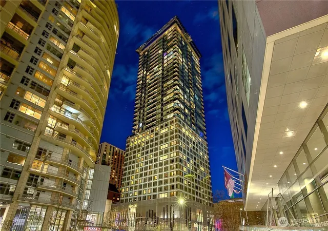 Condo for sale at 737 Olive Way #3101, Seattle, WA 98101 | MLS# NWM2572672