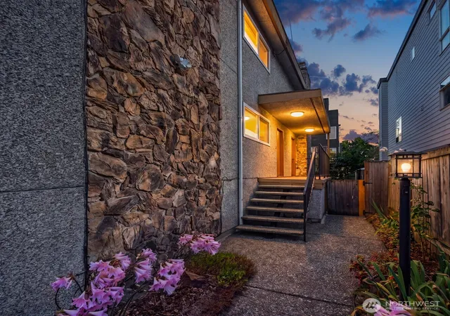 Photo 3 of Condo for sale at 1527 Nw 63rd St #2, Seattle, WA 98107 | MLS# NWM2572673 | Listing updated on 2026-09-25
