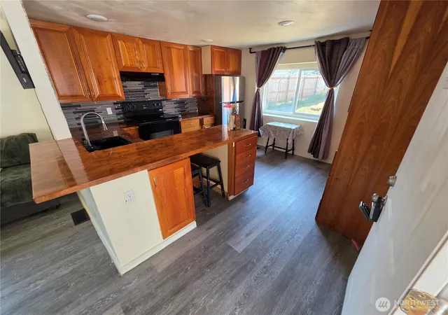 Photo 2 of Manufactured home for sale at 898 Burr Rd Se #30, Olympia, WA 98501 | MLS# NWM2572678 | Listing updated on 2026-10-02