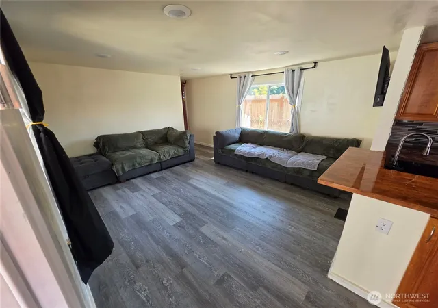 Photo 4 of Manufactured home for sale at 898 Burr Rd Se #30, Olympia, WA 98501 | MLS# NWM2572678 | Listing updated on 2026-10-02