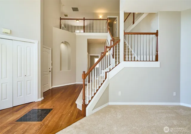 Photo 4 of Single family home for sale at 11912 Se 240Th Pl, Kent, WA 98030 | MLS# NWM2572685 | Listing updated on 2026-09-28