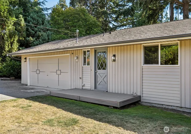 Photo 3 of Single family home for sale at 241 Mackenzie Dr, Camano Island, WA 98282 | MLS# NWM2572700 | Listing updated on 2026-09-22