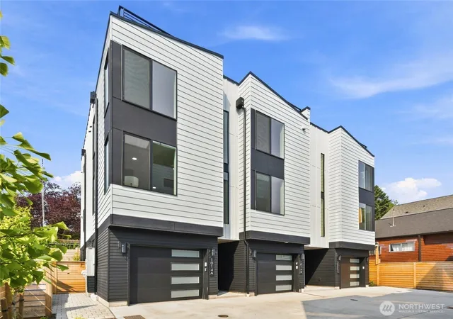 Photo 2 of Townhouse for sale at 1014 C Ne 70th St #C, Seattle, WA 98115 | MLS# NWM2572703 | Listing updated on 2026-10-02