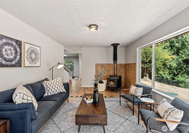 Photo 3 of Sale Pending at 4562 Se Burley Olalla Rd, Olalla, WA 98359 | MLS# NWM2572704 | Listing updated on 2026-09-26