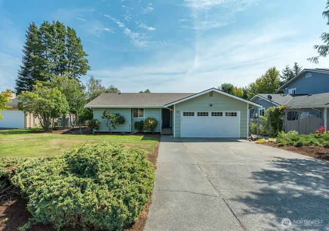Photo 2 of Sale Pending at 3801 37th Dr, Anacortes, WA 98221 | MLS# NWM2572706 | Listing updated on 2026-09-25
