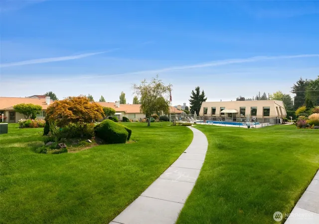 Photo 3 of Condo for sale at 5701 W Chestnut #11, Yakima, WA 98908 | MLS# NWM2572711 | Listing updated on 2026-09-25
