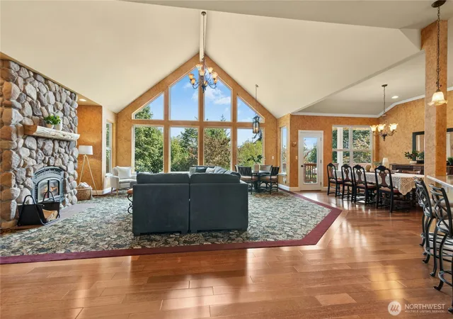 Photo 4 of Single family home for sale at 2 201St Ave Ne, Snohomish, WA 98290 | MLS# NWM2572716 | Listing updated on 2026-09-29