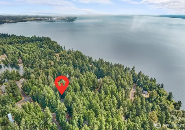 Photo 3 of Manufactured home for sale at 10517 Matthews Wy, Anderson Island, WA 98303 | MLS# NWM2572725 | Listing updated on 2026-09-25