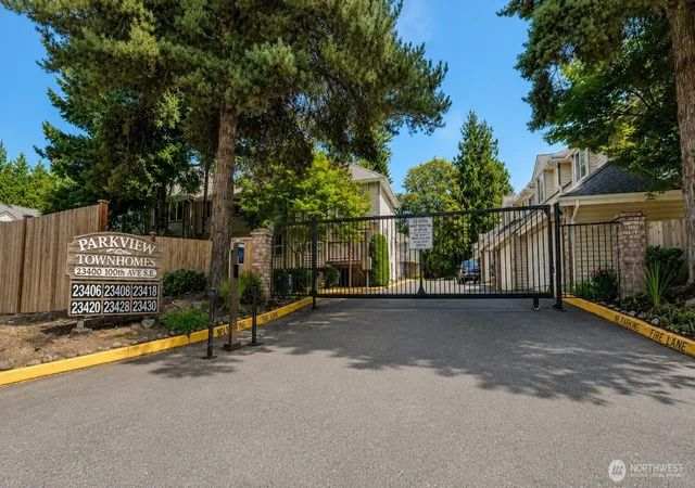 Photo 2 of Townhouse for sale at 23406 100th Ave Se #A103, Kent, WA 98031 | MLS# NWM2572726 | Listing updated on 2026-09-25