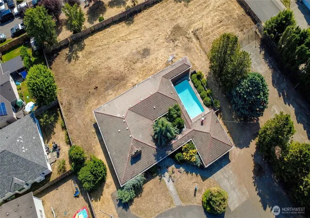 Photo 2 of Sale Pending at 2222 176th St E, Tacoma, WA 98445 | MLS# NWM2572733 | Listing updated on 2026-09-21