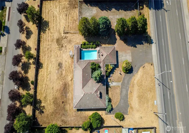 Photo 3 of Sale Pending at 2222 176th St E, Tacoma, WA 98445 | MLS# NWM2572733 | Listing updated on 2026-09-21