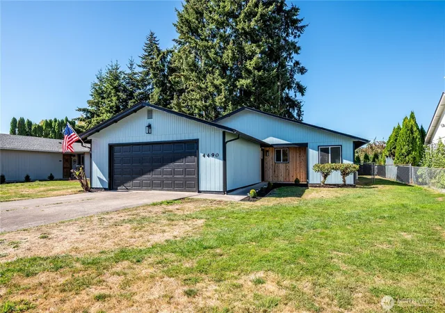 Photo 1 of Single family home for sale at 4490 Constitution Ln, Longview, WA 98632 | MLS# NWM2572742 | Listing updated on 2026-09-22