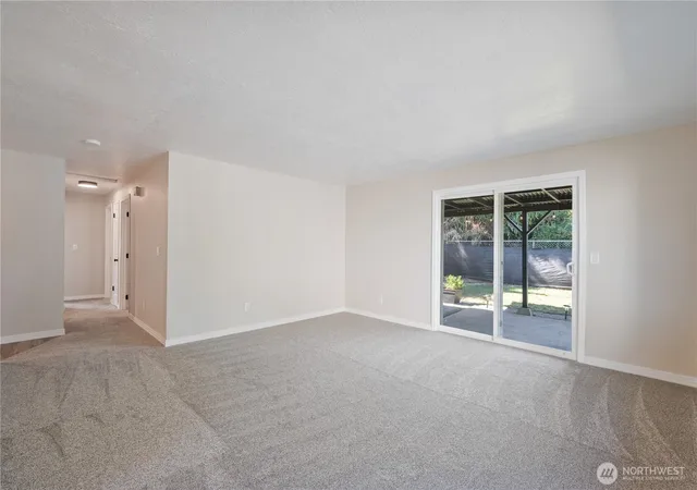 Photo 3 of Single family home for sale at 4490 Constitution Ln, Longview, WA 98632 | MLS# NWM2572742 | Listing updated on 2026-09-22