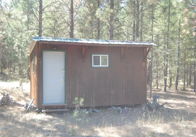 Photo 2 of Sale Pending at 144 Cheif Joseph Trail, Riverside, WA 98849 | MLS# NWM2572750 | Listing updated on 2026-09-22