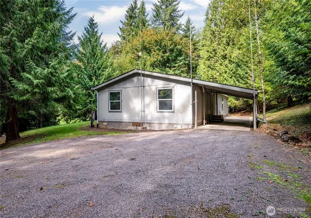 Photo 3 of Manufactured home for sale at 125 Eufaula Hts Rd, Longview, WA 98632 | MLS# NWM2572769 | Listing updated on 2026-10-01
