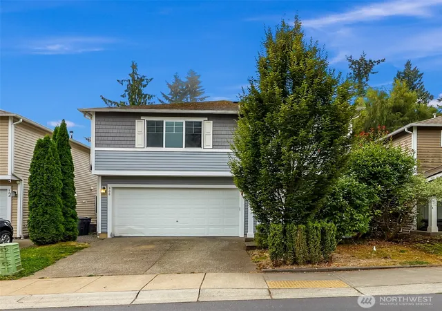 Photo 1 of Townhouse for sale at 908 138th Pl Sw, Everett, WA 98204 | MLS# NWM2572771 | Listing updated on 2026-09-25