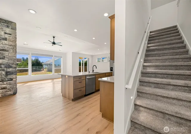 Photo 3 of Single family home for sale at 1112 Night Hawk Wy, Everson, WA 98247 | MLS# NWM2572782 | Listing updated on 2026-09-25