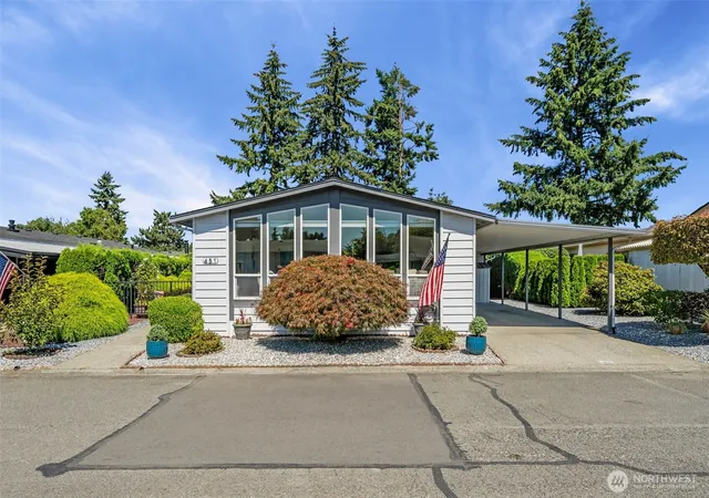 Photo 2 of Manufactured home for sale at 1402 22nd St Ne #451, Auburn, WA 98002 | MLS# NWM2572783 | Listing updated on 2026-09-22