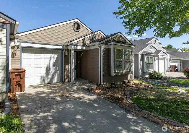 Photo 2 of Condo for sale at 105 Peach Tree Ln #1, Yakima, WA 98908 | MLS# NWM2572794 | Listing updated on 2026-09-22