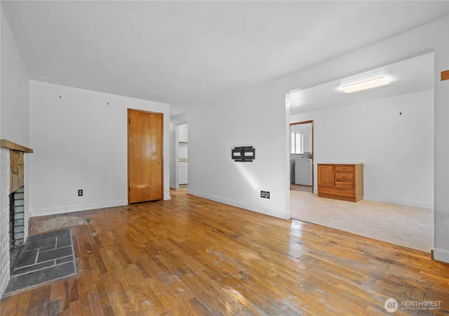 Photo 3 of Single family home for sale at 9801 Kenwood Dr Sw, Lakewood, WA 98498 | MLS# NWM2572810 | Listing updated on 2026-10-08