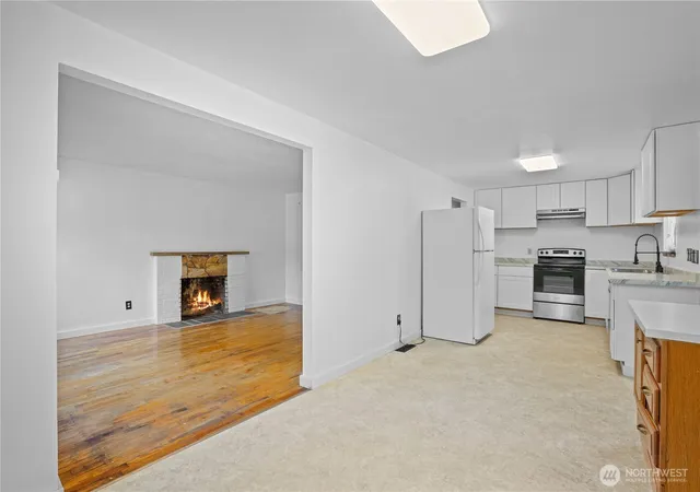 Photo 4 of Single family home for sale at 9801 Kenwood Dr Sw, Lakewood, WA 98498 | MLS# NWM2572810 | Listing updated on 2026-10-08
