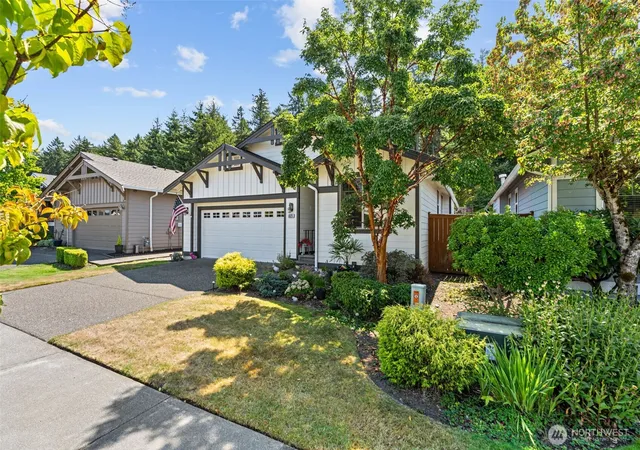 Photo 3 of Single family home for sale at 8325 Bainbridge Loop Ne, Lacey, WA 98516 | MLS# NWM2572827 | Listing updated on 2026-09-25