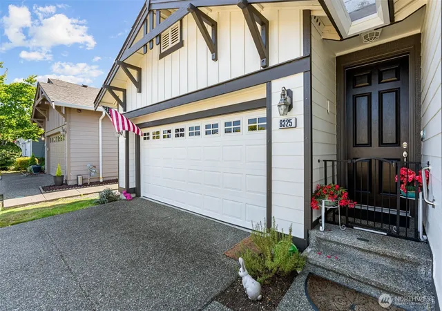 Photo 3 of Single family home for sale at 8325 Bainbridge Loop Ne, Lacey, WA 98516 | MLS# NWM2572827 | Listing updated on 2026-09-25