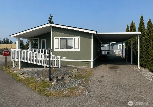 Manufactured home for sale at 1200 Lincoln #237, Bellingham, WA 98225 | MLS# NWM2572830