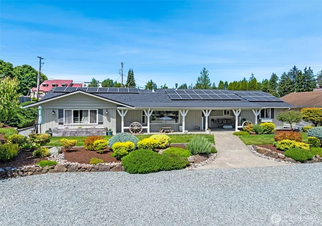 Photo 1 of Single family home for sale at 7319 45th St W, University Place, WA 98466 | MLS# NWM2572834 | Listing updated on 2026-09-25
