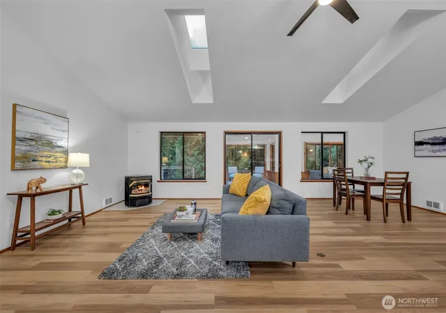 Photo 4 of Single family home for sale at 7516 176Th St Sw, Stanwood, WA 98292 | MLS# NWM2572836 | Listing updated on 2026-09-29