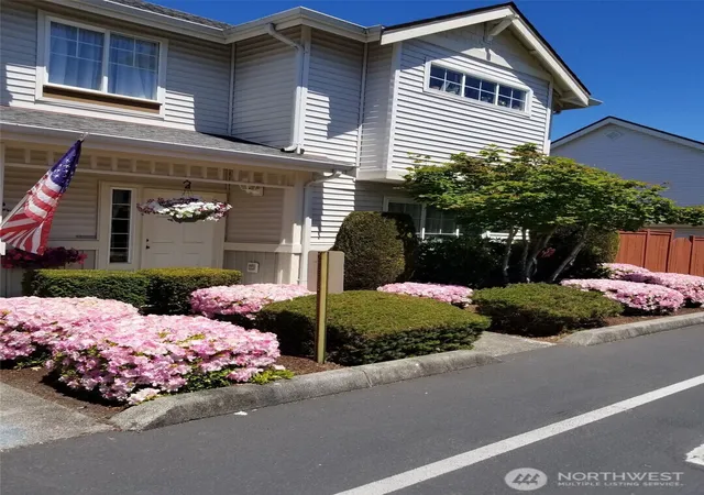 Photo 1 of Townhouse for sale at 12292 Se 310th Ln #54, Auburn, WA 98092 | MLS# NWM2572847 | Listing updated on 2026-09-19