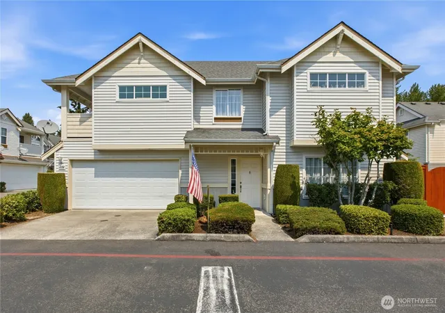 Photo 2 of Townhouse for sale at 12292 Se 310th Ln #54, Auburn, WA 98092 | MLS# NWM2572847 | Listing updated on 2026-09-19