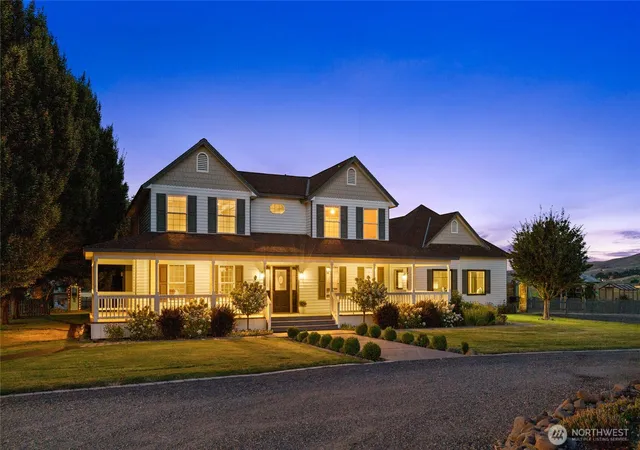 Photo 2 of Single family home for sale at 1800 Strande, Ellensburg, WA 98926 | MLS# NWM2572852 | Listing updated on 2026-09-25