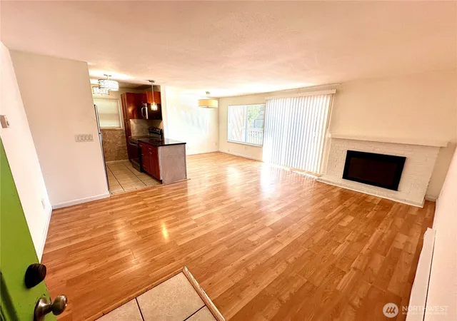 Photo 3 of Multi family home for sale at 10016 Ne 117Th Ct, Kirkland, WA 98034 | MLS# NWM2572857 | Listing updated on 2026-09-25