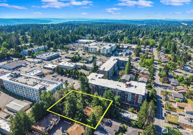 Photo 3 of Land for sale at 17552 12th Ave Ne, Shoreline, WA 98155 | MLS# NWM2572860 | Listing updated on 2026-09-30